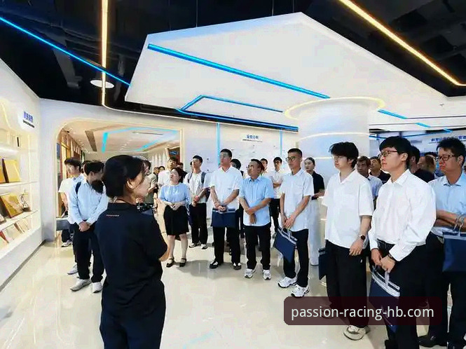 行业观察者深度体验：火博体育安卓版如何引领竞速游戏新趋势——从v7.9.0版本看平台进化之路